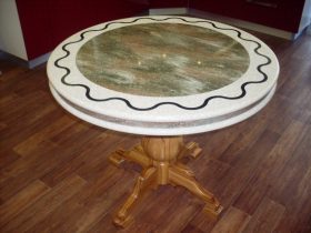 Сборка круглого стола в Ржеве