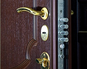 Замена замка на металлической двери Legran в Ржеве