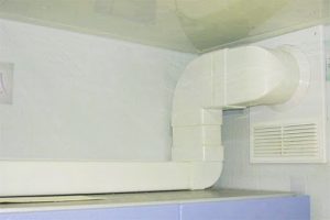 Установка воздуховода для кухонной вытяжки в Ржеве